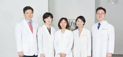 Slider image (1) Arumdaun Nara Beauty Clinic Group